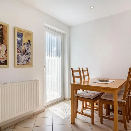 Apartamento Koch Bis 100m² Mit Balkon