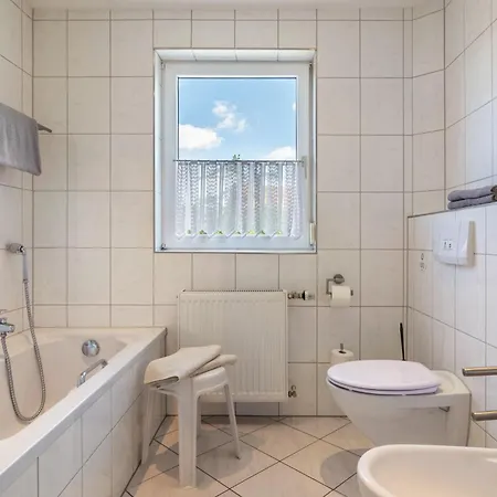 Apartamento Koch Bis 100m² Mit Balkon *