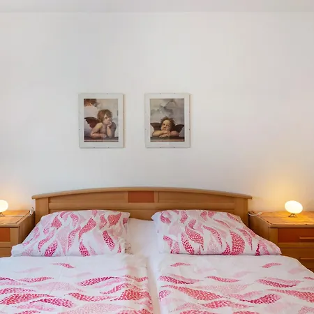 Apartamento Koch Bis 100m² Mit Balkon *